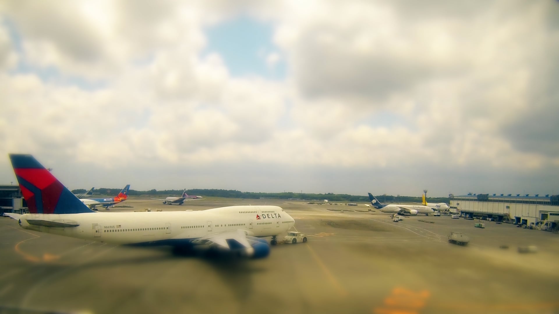 The Inflight Food Trip: S1.E1 - 100 Years of Inflight Food