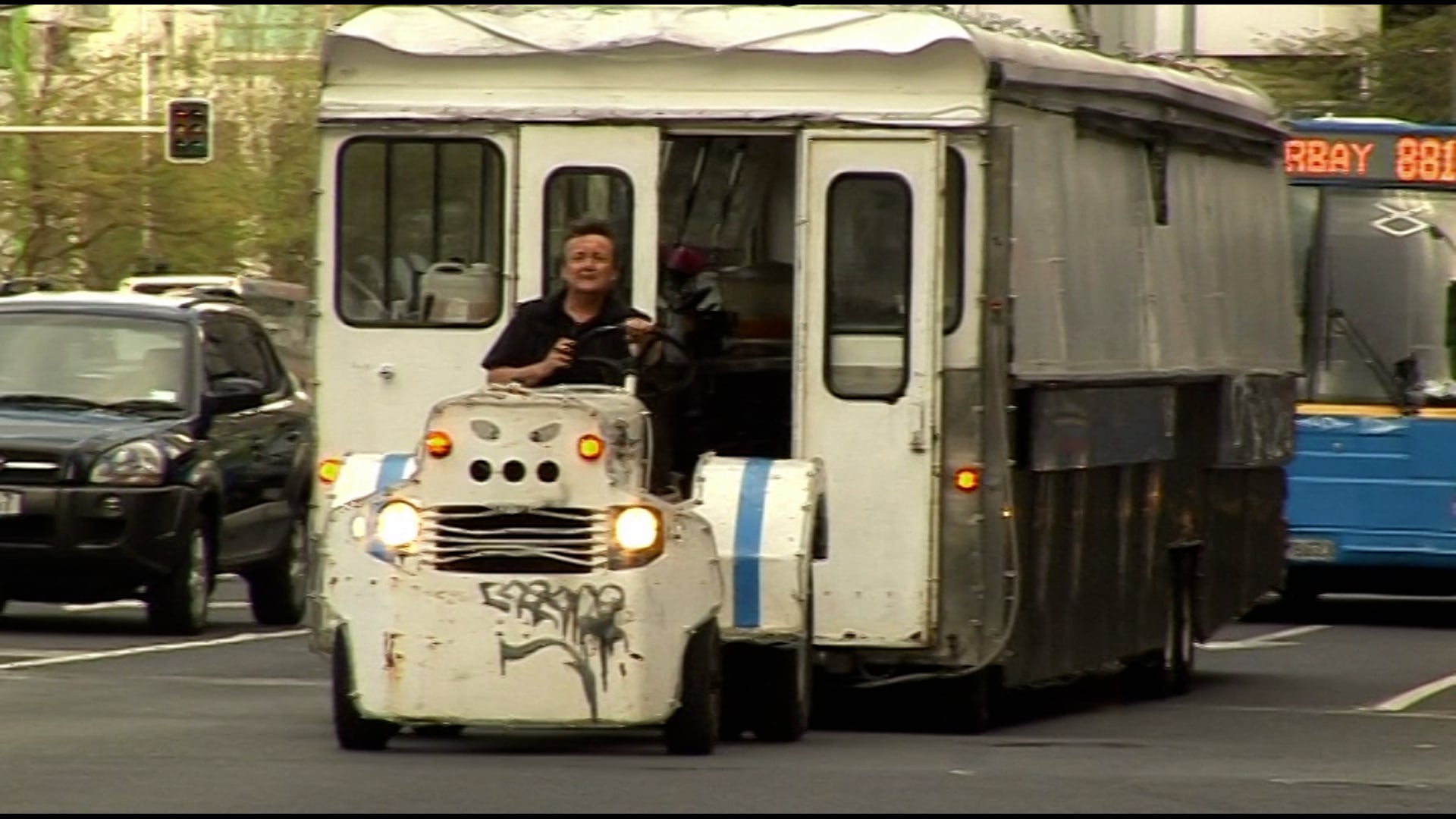 The Kitchen Job: S1.E10 - Whitely