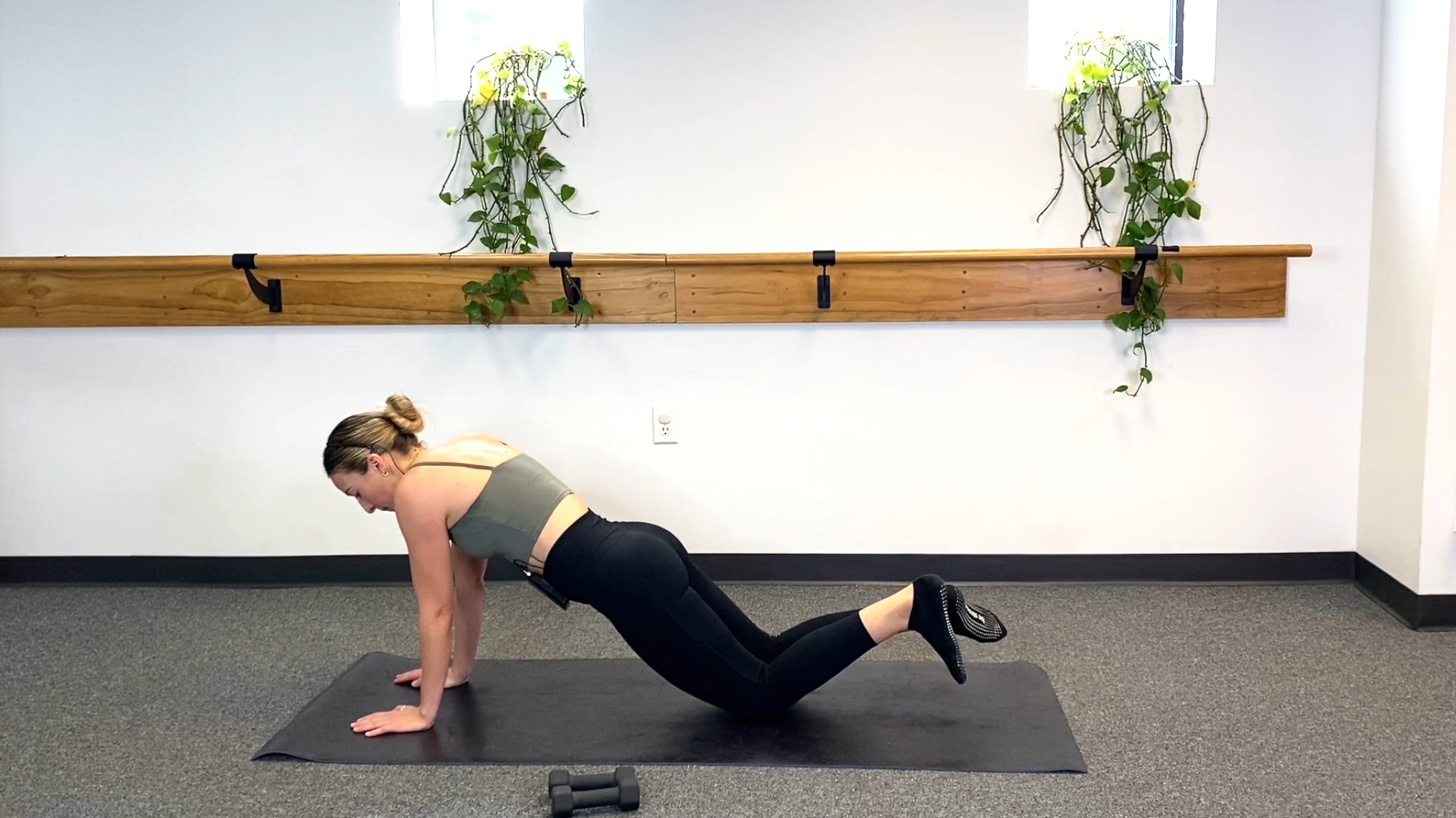 Pilates (10/27/20) with Grace 