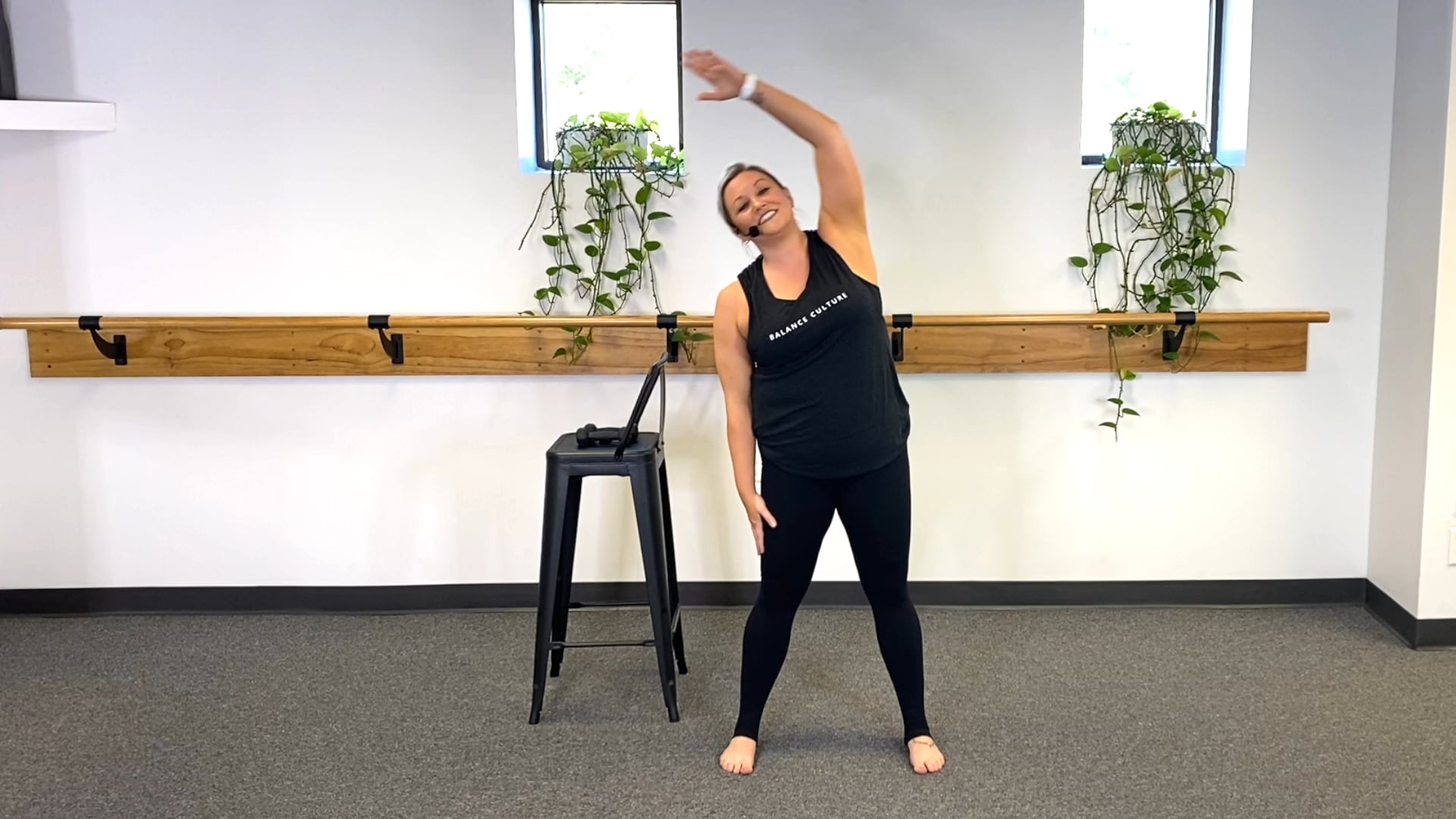 Beginner Barre (07/6/20) with Stephanie