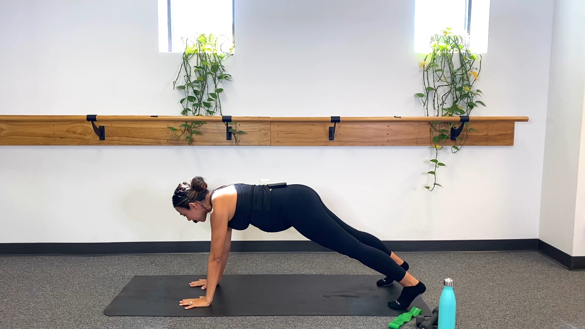 Prenatal Pilates (7/28/20) with Carolina 