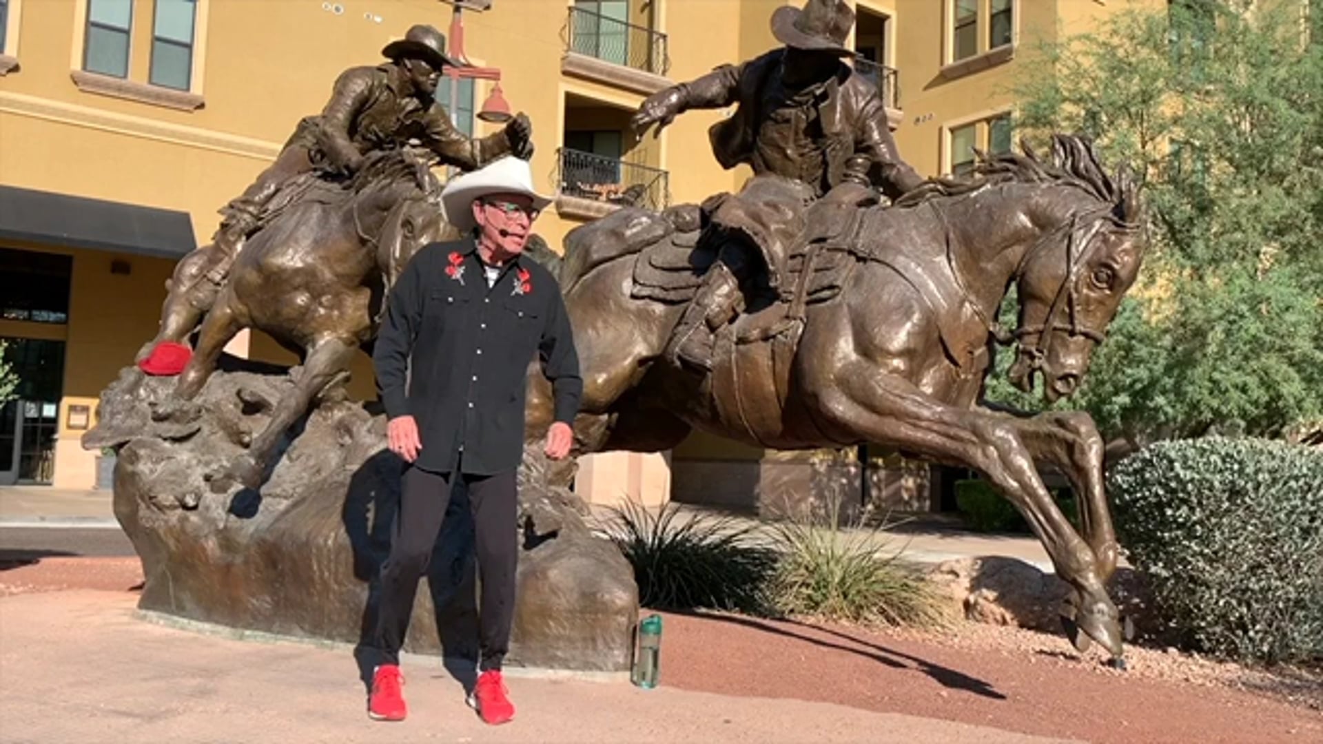 Boogie Up! 304: Horses Sculpture- Cowboy Theme 