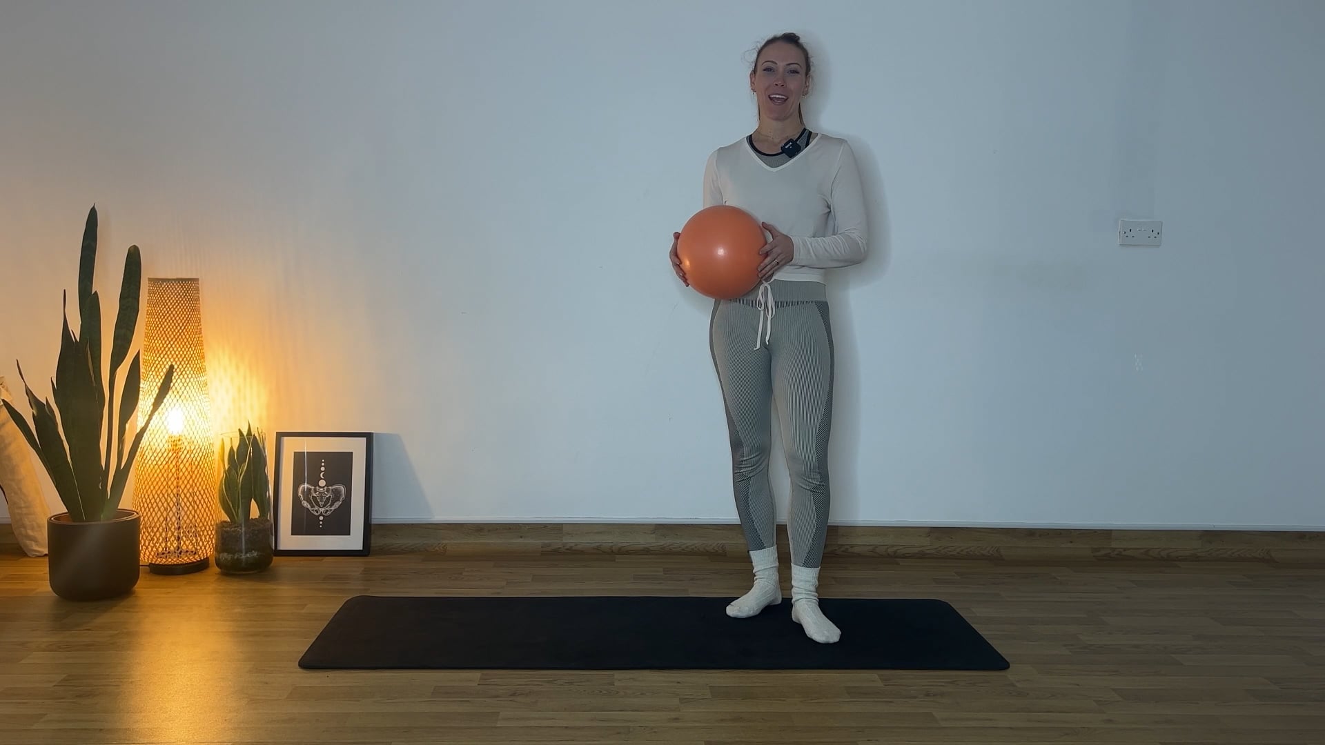 20 MIN WINTER WARMER FOR THE GLUTES AND LEGS 