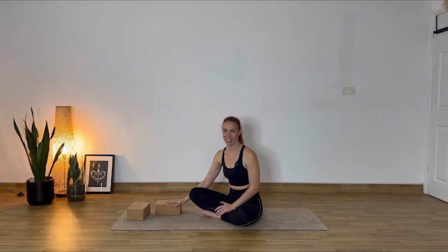39 MIN PILATES WITH THE BLOCKS