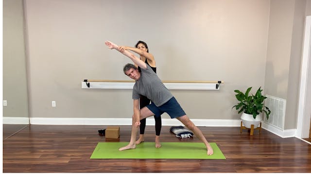 Yoga For Men: All Levels Flow 