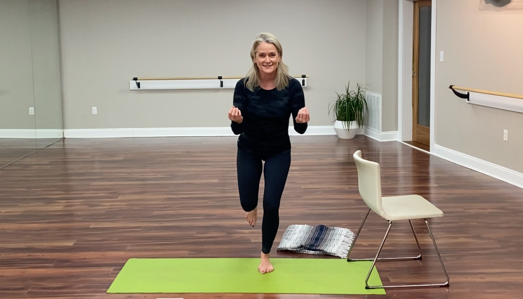 PhyToga All Levels: Stability and Balance Live Zoom- 3.18.21