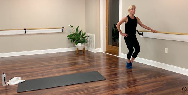 Barre Sculpt with Sandy: Total Body w...