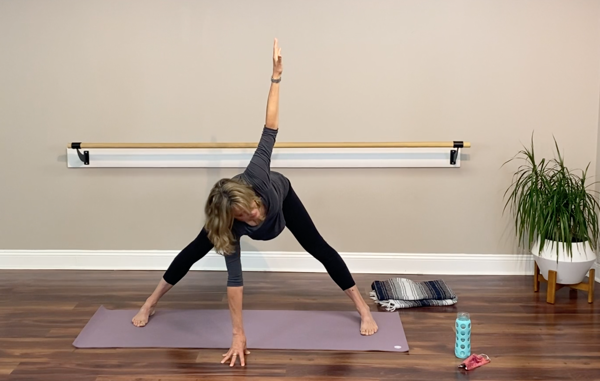 Multi Level Yoga: Twists -Live Zoom 4.13.21