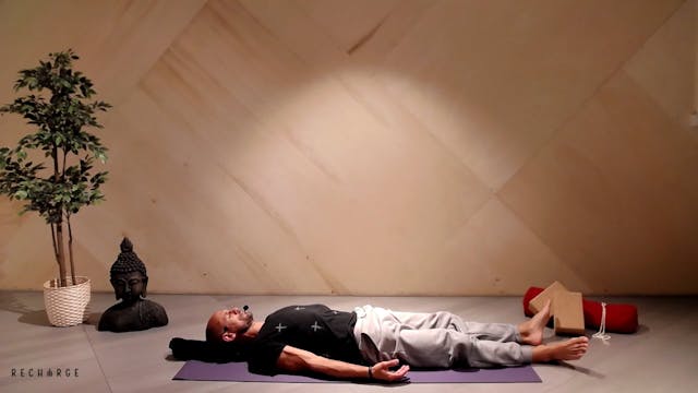 Video: Yin Yoga: Weekend wind down