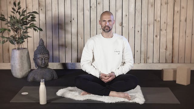 Video: Yoga Nidra - Onrechtstreekse s...