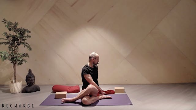 Video: Yin Yoga sessie: Heart opening