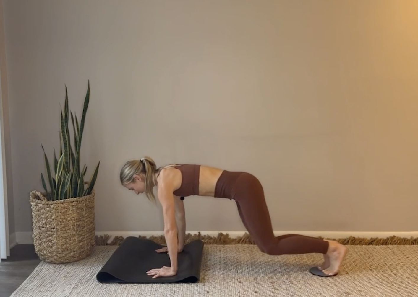 28 Minute Quickie Full Body Move 004