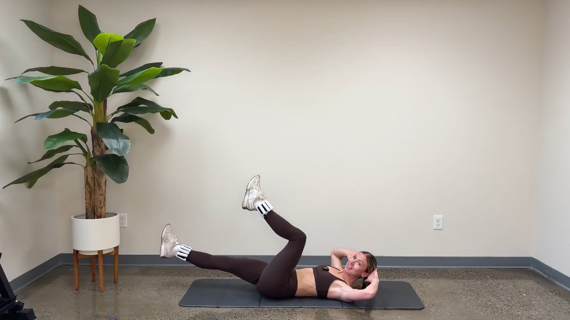 23 Minute Booty, Abs & Arms