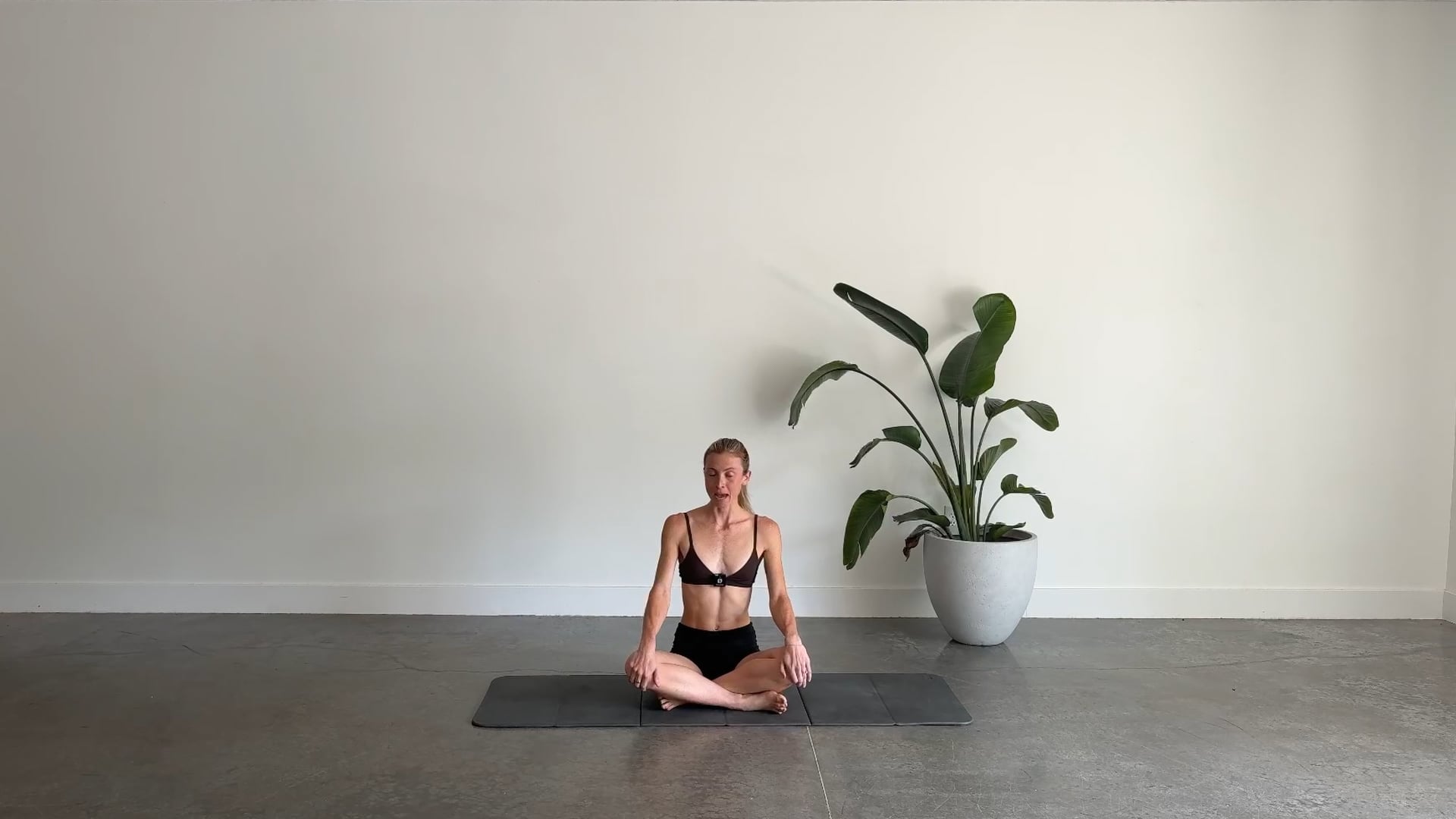 30 Minute Classical Pilates Flow