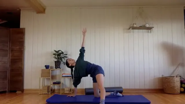 Twisting the Upper Spine