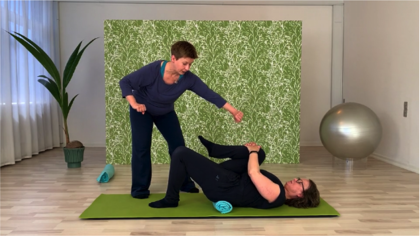 Blid mobilisering og stræk med Birthe - med tæppe