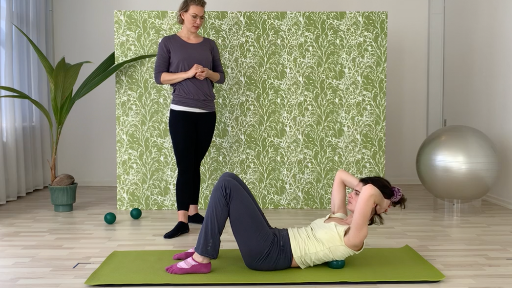 Pilates med Ditte - mavemuskler & grønne bolde