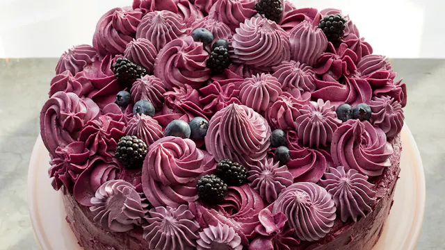 MB S10 E12 Frosted Cakes