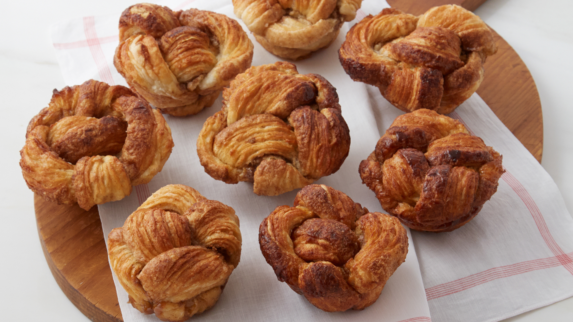 MB S6 E10 Layered Yeast Dough