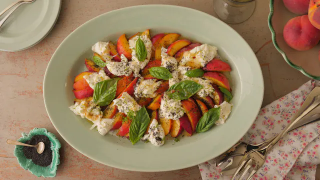 MC S4 E06 Sensational Summer Salads