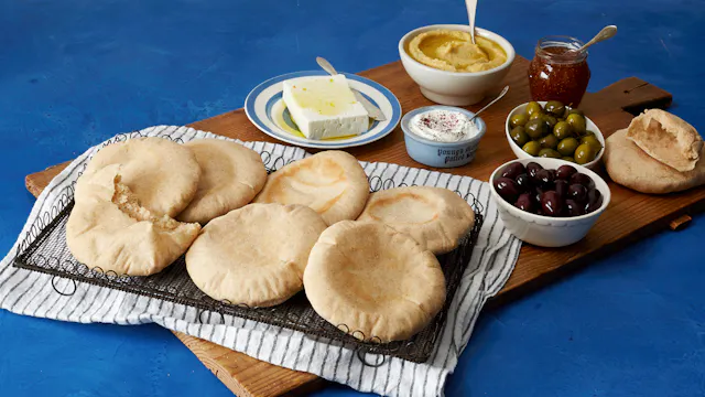 MB S8 E11 Breads and Rolls