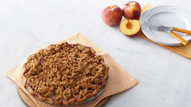 MB S3 E06 Pies