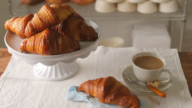 MC S2 E06 How to Make Croissants and ...