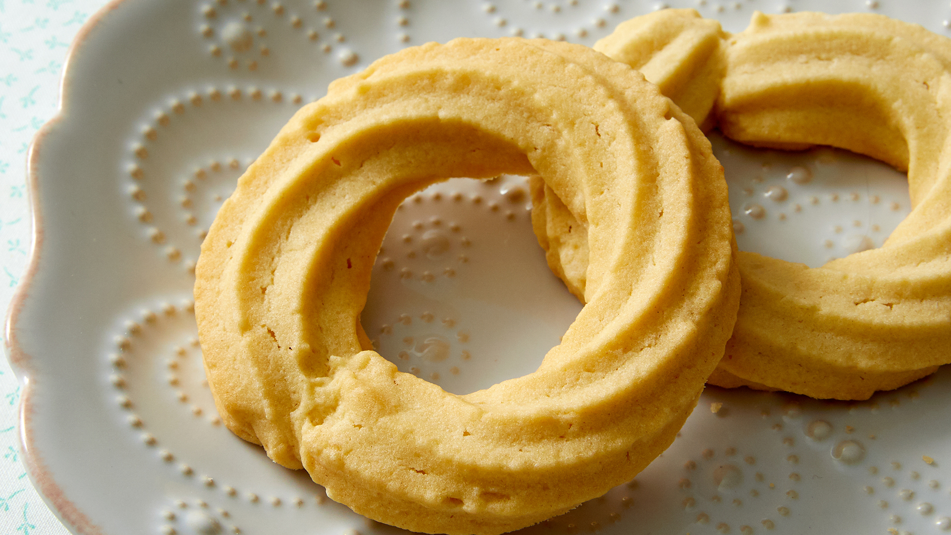 MB S9 E01 Scandinavian Cookies