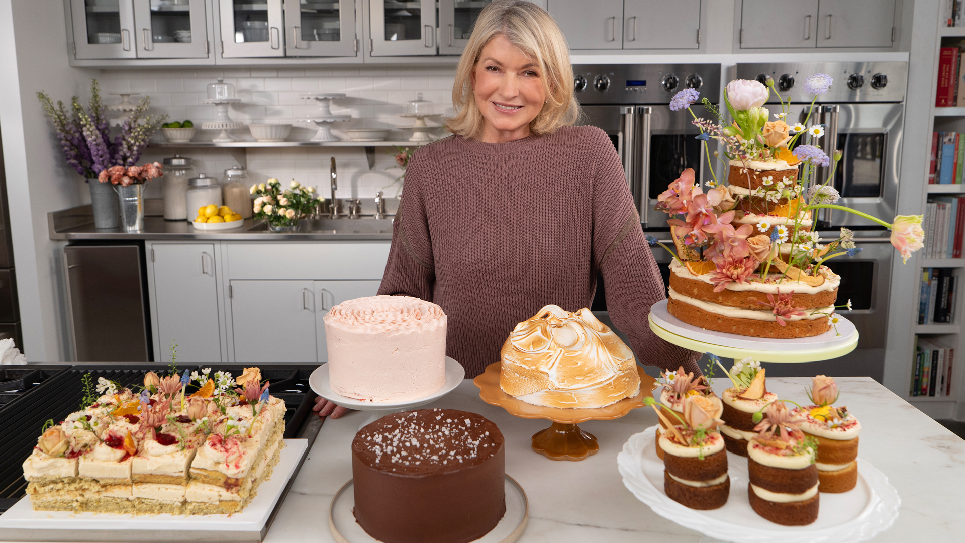 MC S3 E07 Martha's Favorite Cakes