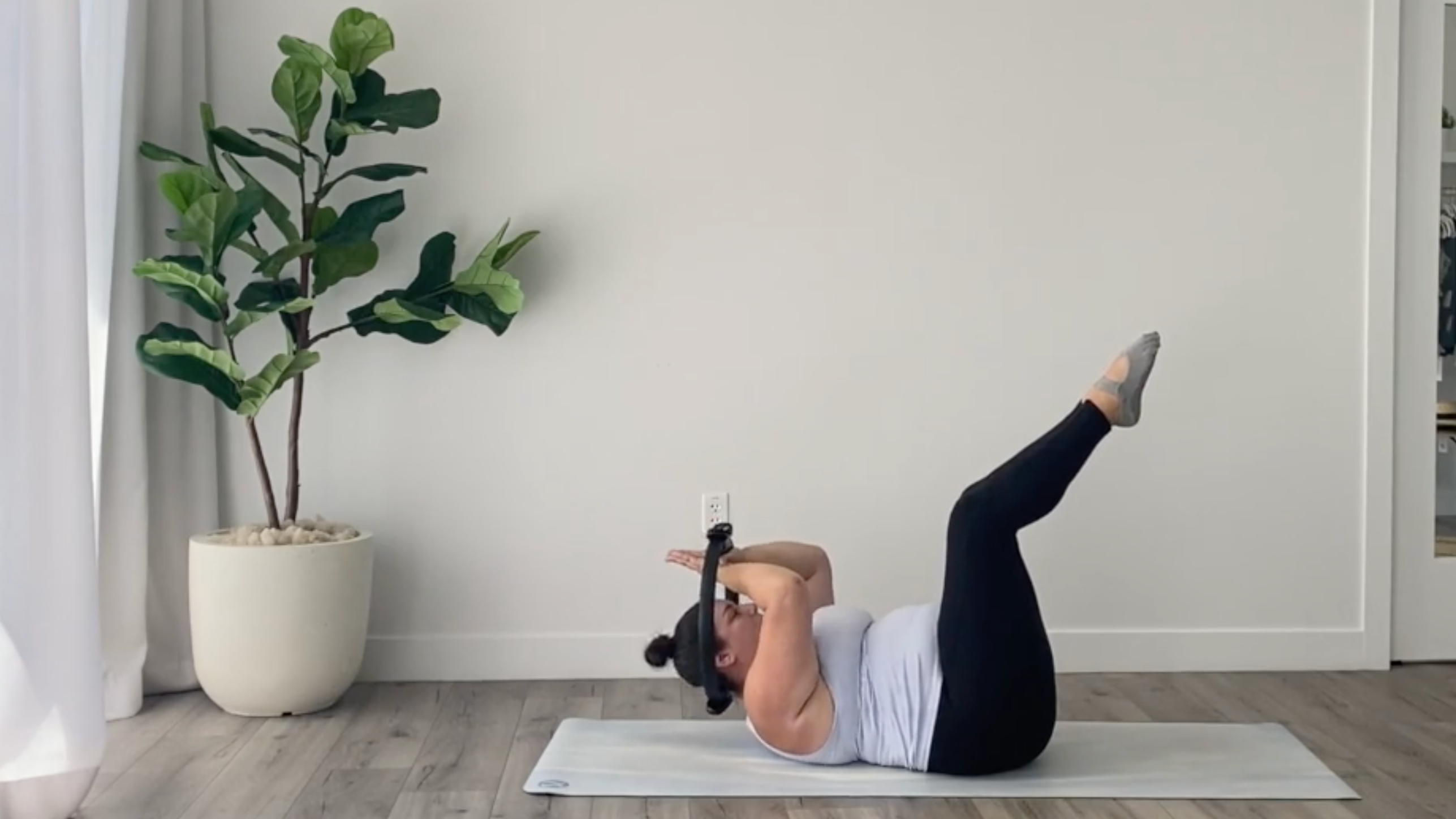 21 Minute Abs and Legs Using a Magic Circle