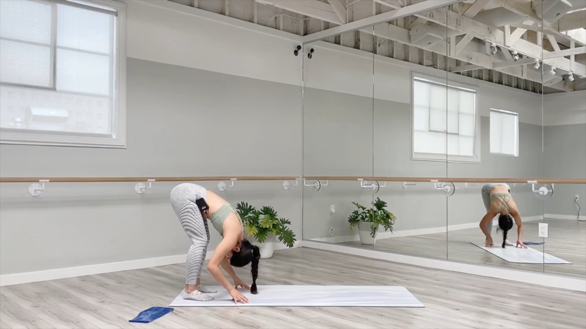 24 Minute Pilates Bootcamp Using a Theraband