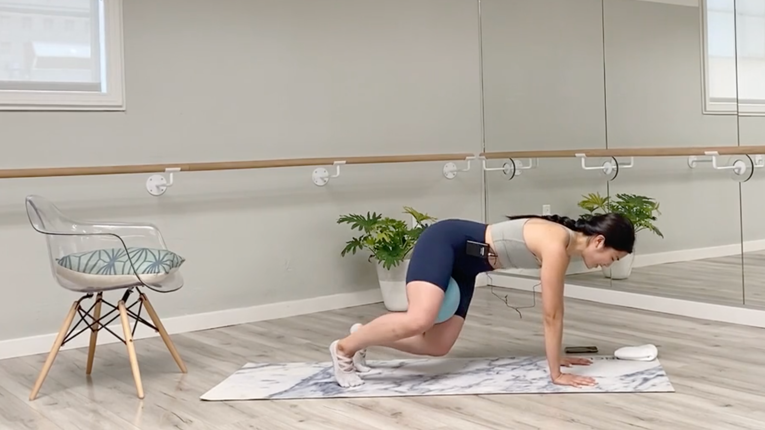 22 Minute Abs and Legs