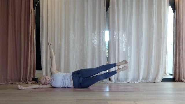 Pilates (English), 50 min, Mélanie