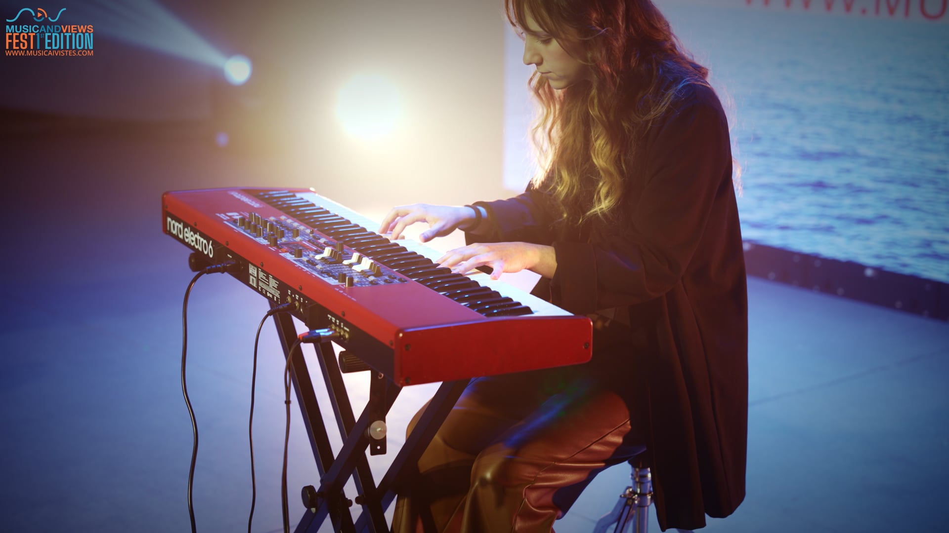 2.4 GISELLE - BASE DE PIANO PARA ANEZ