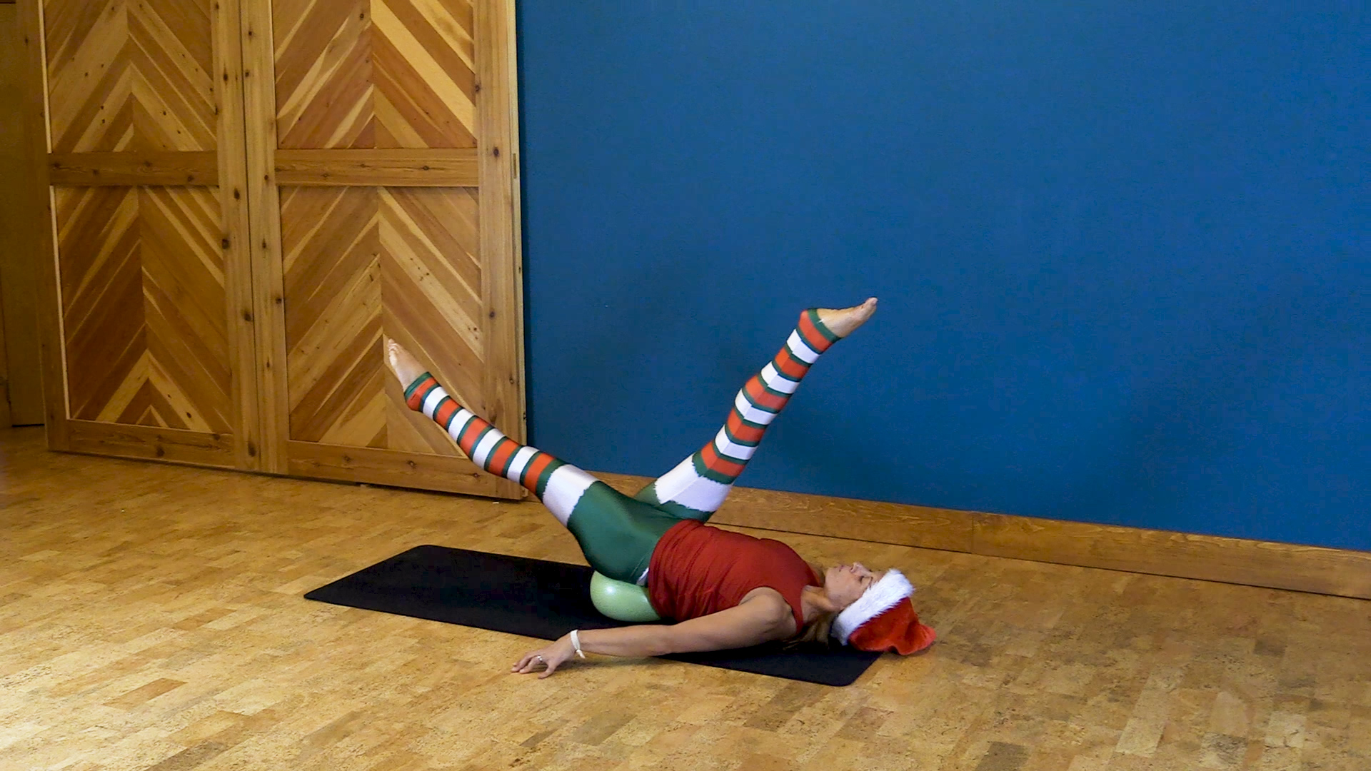 Holiday Mini Stability Ball Abs-