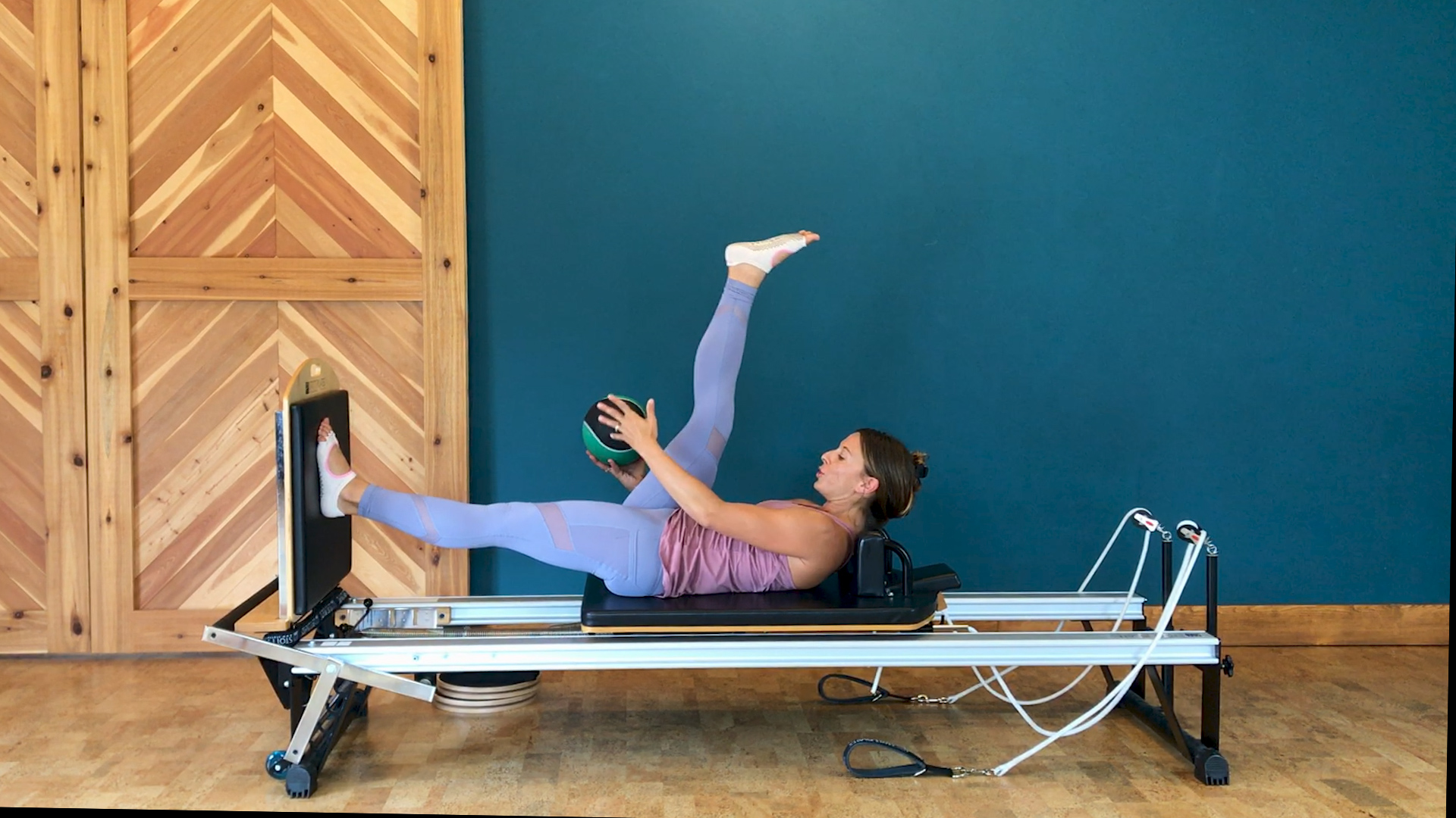 Reformer Jumpboard Rotational Disc and Medicine Ball