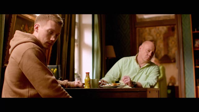 compagnia natale - MUORI PAPA MUORI_FTR_1080p24