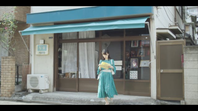 RAVENNA - Woman Photo