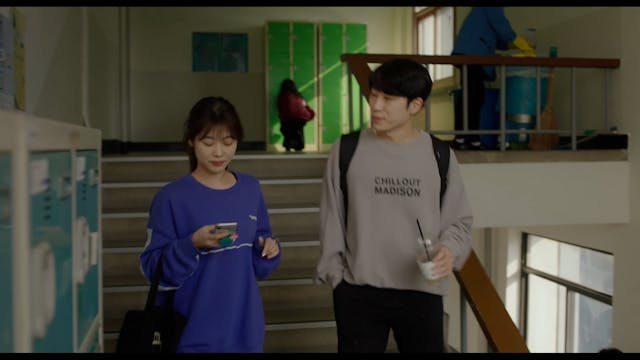 KOREA 2022 - The Moon in the Daytime