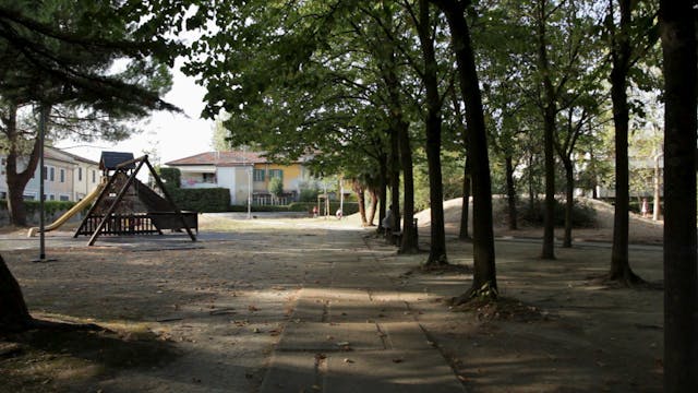 SGUARDI ALTROVE - clara e le vite immaginarie