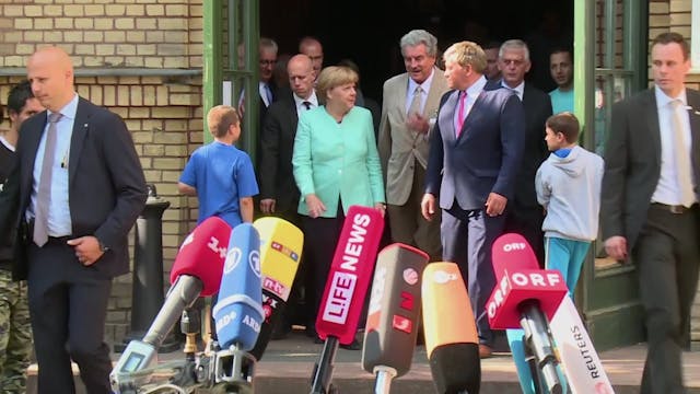 compagnia natale - EFFET DOMINO_FTR_1080p25