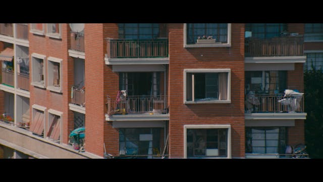 anteprime 2022 - GAGARINE_OVSUBITA_20_1080p_24fps_3