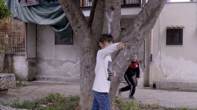 16 CORTO - GIRA ANCORA