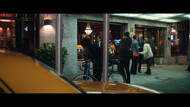 bergamo - RetourAMontauk_FTR-TXL_H264_HD_239_24_OV20_EFP_20210414