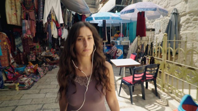 MIDDLE EAST NOW - Selfie _Zein 2k texted