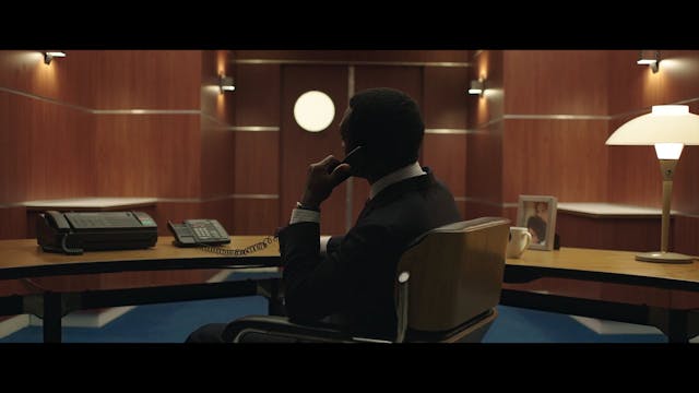 TRUECOLOURS - UOMO CHE COMPRO LA LUNA...