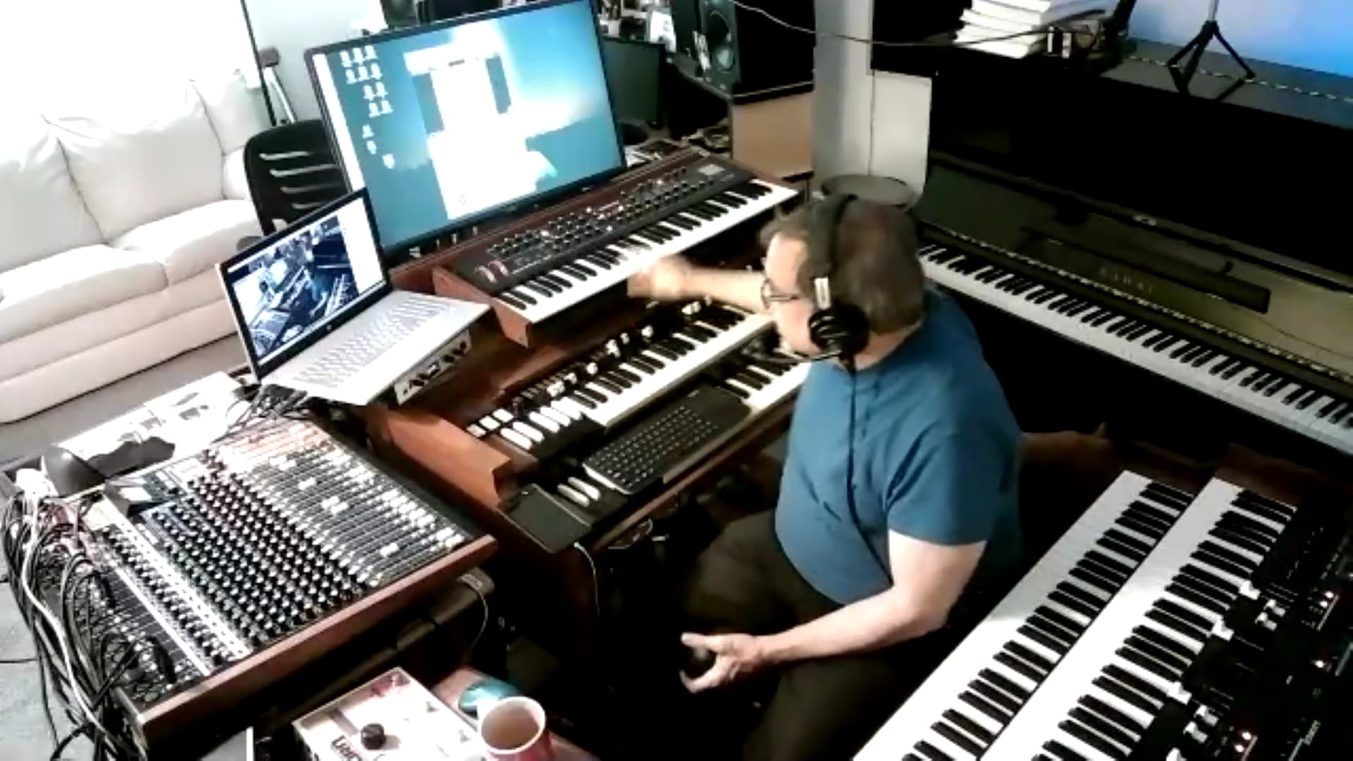 2021-04-27 SONG - CAN'T HIDE