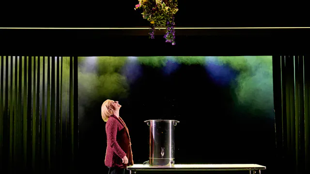 London Road: Clip - 'London Road in Bloom'