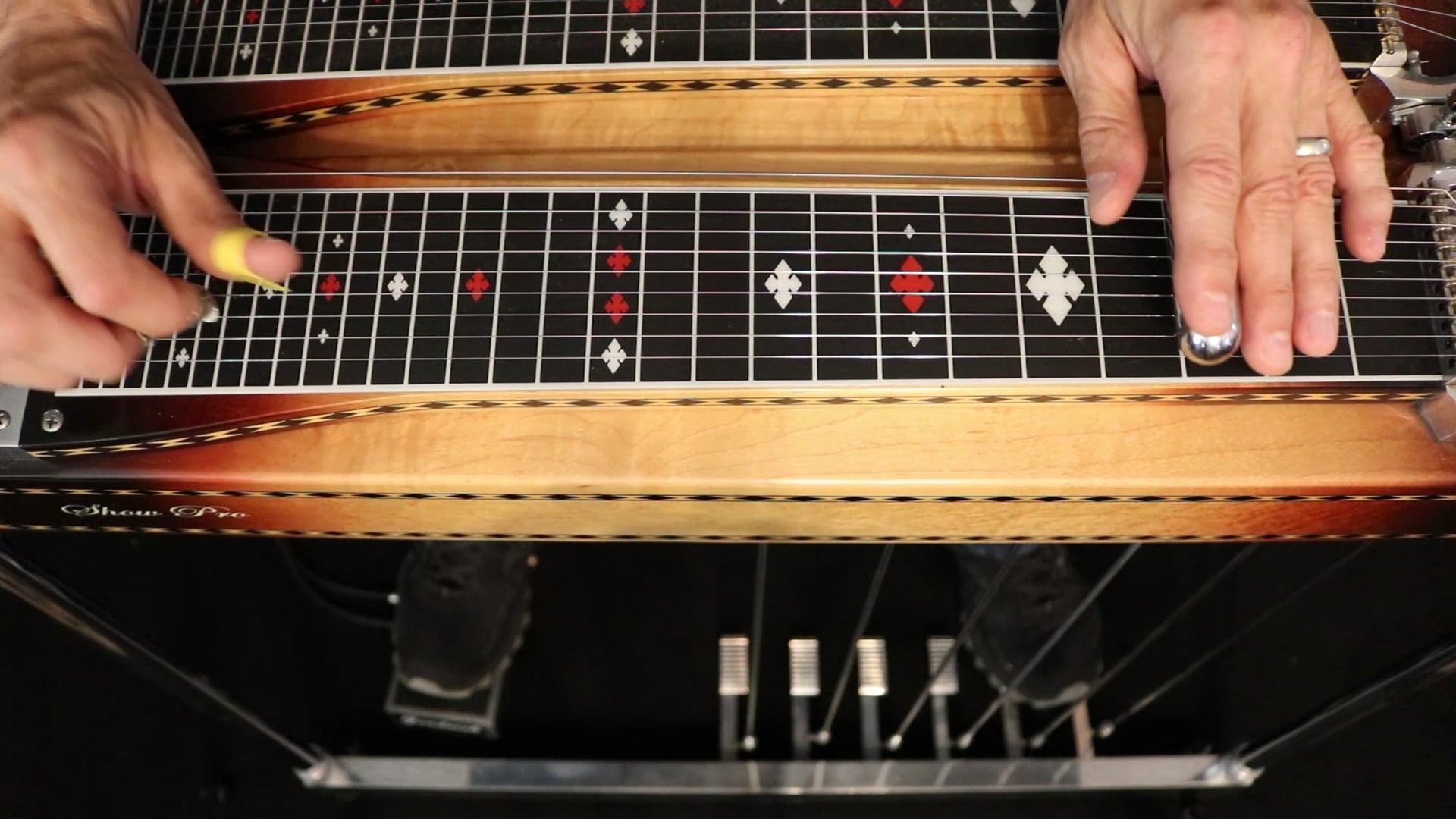 Wayne Dahl  C to F lick