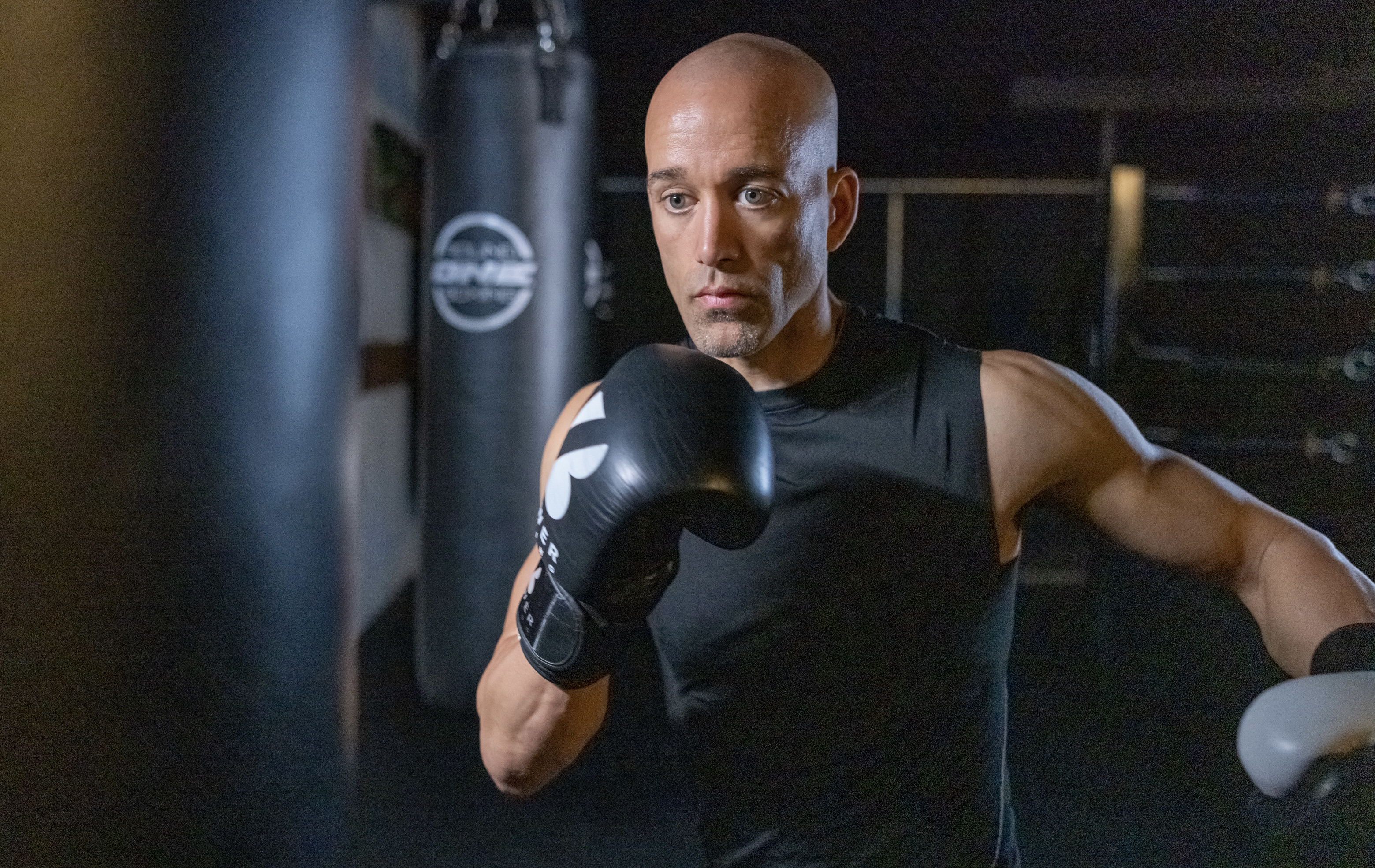 30 Minute Free Flow Heavy Bag Boxing Workout | Beginner to Intermediate 